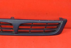 Toyota Carina T210 Grille de calandre avant TOYOTA