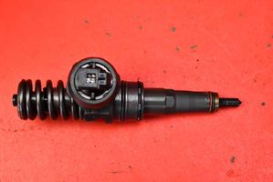 Volkswagen Polo IV 9N3 Injecteur de carburant 038130080X