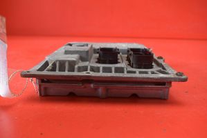 Smart ForTwo I Komputer / Sterownik ECU silnika 0003107