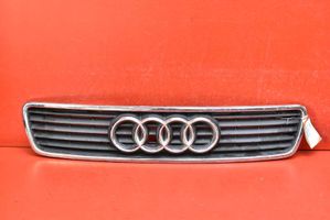 Audi A4 S4 B5 8D Grotelės priekinės 8D0853651