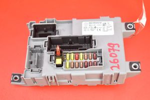 Fiat Punto (199) Skrzynka bezpieczników / Komplet 00518699250