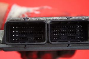 Renault Megane II Komputer / Sterownik ECU silnika 8200565863