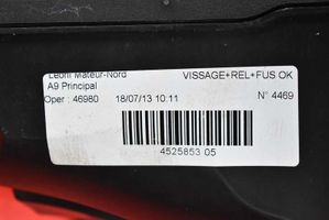 Peugeot 208 Set scatola dei fusibili 9672125080