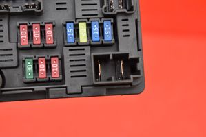 Nissan Micra Fuse box set 284B7-1HR0C