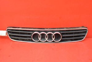 Audi A3 S3 8L Grotelės priekinės 8L0807683