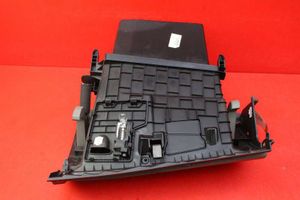 Renault Megane III Glove box 685000007R