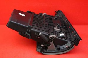 Renault Megane III Glove box 685000007R