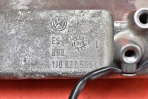 Volkswagen Bora Takaluukun/tavaratilan luukun ulkokahva 1J0827566C