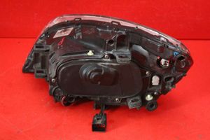 Volvo V60 Lampa przednia 31299995