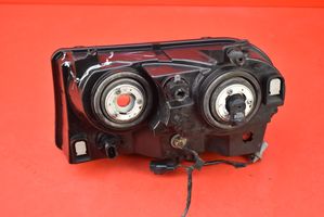 Chrysler 300 - 300C Lampa przednia 0000000