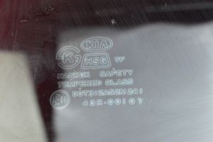 KIA Sportage Pagrindinis galinių durų stiklas KIA