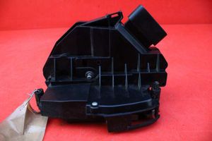 Ford Fiesta Zamek drzwi przednich 8A6A-A21812-BC