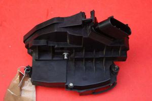 Ford Fiesta Cerradura de puerta delantera 8A6A-A21812-BC