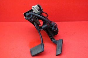 Chrysler Pacifica Accelerator throttle pedal 04683921AJ