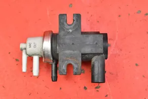 Volkswagen Polo IV 9N3 Vacuum valve 1J0906627B