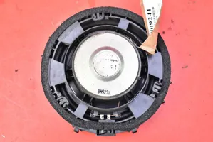 Mitsubishi Lancer VIII Subwoofer-bassokaiutin MITSUBISHI