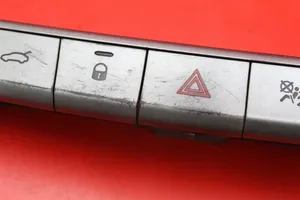 Fiat Tipo Interrupteur feux de détresse 07356559890