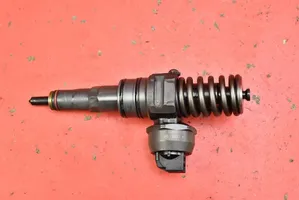 Volkswagen Polo IV 9N3 Injecteur de carburant 038130073BP