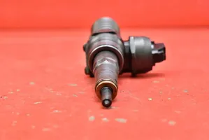 Volkswagen Polo IV 9N3 Injecteur de carburant 038130073BP