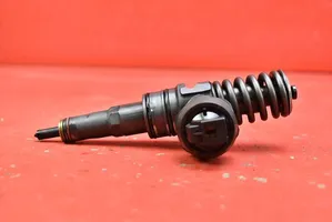 Volkswagen Polo IV 9N3 Injecteur de carburant 038130073BP