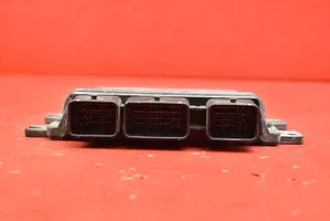 Renault Laguna III Komputer / Sterownik ECU silnika 8200975823