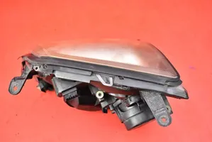 Opel Vectra C Lampa przednia 15588800