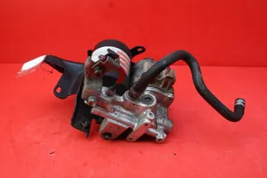 Toyota Auris E180 Maître-cylindre de frein 47070-12010