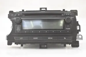 Toyota Yaris Panel / Radioodtwarzacz CD/DVD/GPS 86120-0D640