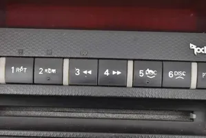 Mitsubishi Outlander Radio/CD/DVD/GPS-pääyksikkö 8701A278