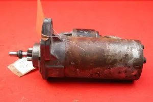 Volkswagen Golf III Starter motor 068911023T