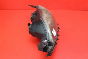 Mazda 3 I Lampa przednia P2951