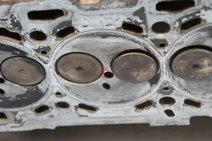 Opel Zafira B Engine head 55193091