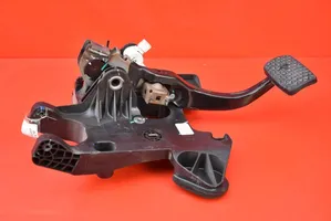 Opel Mokka Accelerator throttle pedal 