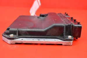 Toyota Avensis T270 Unidad de control/módulo ECU del motor 89661-05D50