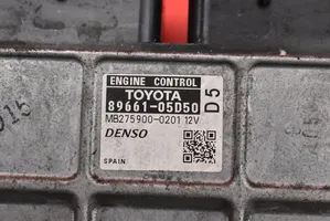 Toyota Avensis T270 Unidad de control/módulo ECU del motor 89661-05D50