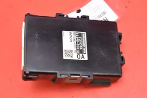 Toyota Avensis T270 Centralina/modulo motore ECU 89690-05010