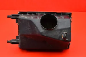 Mazda Tribute Boîtier de filtre à air YL8U-9600-AE