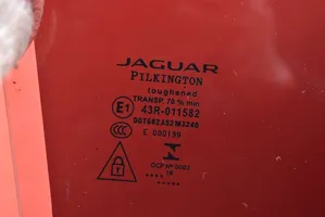 Jaguar XE Takaoven ikkunalasi JAGUAR