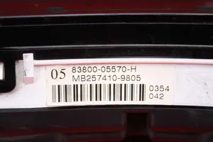 Toyota Avensis Verso Compteur de vitesse tableau de bord 83800-05570-H
