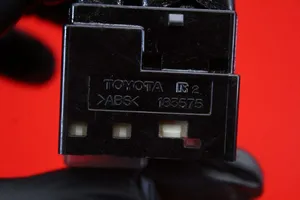 Toyota Avensis Verso Przycisk / Włącznik podgrzewania lusterek 183575