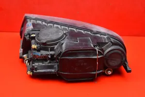 Volkswagen Touareg I Lampa przednia 7L6941016