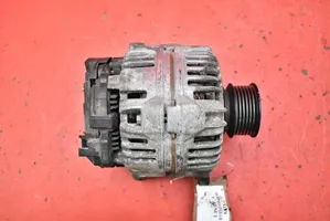 Volkswagen Bora Generatore/alternatore 037903025E