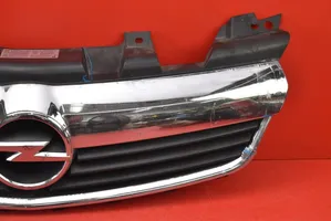 Opel Zafira B Priekšējais režģis 13136136