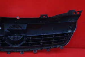 Opel Zafira B Grille de calandre avant 13157590