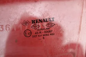 Renault Clio III priekšējo durvju stikls (četrdurvju mašīnai) RENAULT