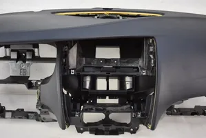 Renault Latitude (L70) Armaturenbrett Cockpit 