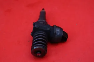 Volkswagen Touareg I Fuel injector 07Z130073H