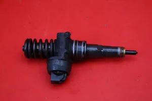 Volkswagen Touareg I Fuel injector 07Z130073H