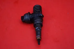 Volkswagen Touareg I Fuel injector 07Z130073H