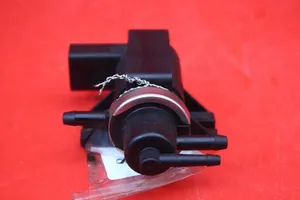 Volkswagen Touareg I Vacuum valve 1J0906627